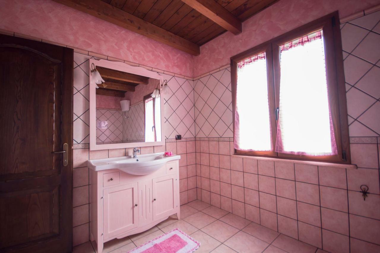 Casa Vacanza Il Mandorlo Domusnovas Dış mekan fotoğraf