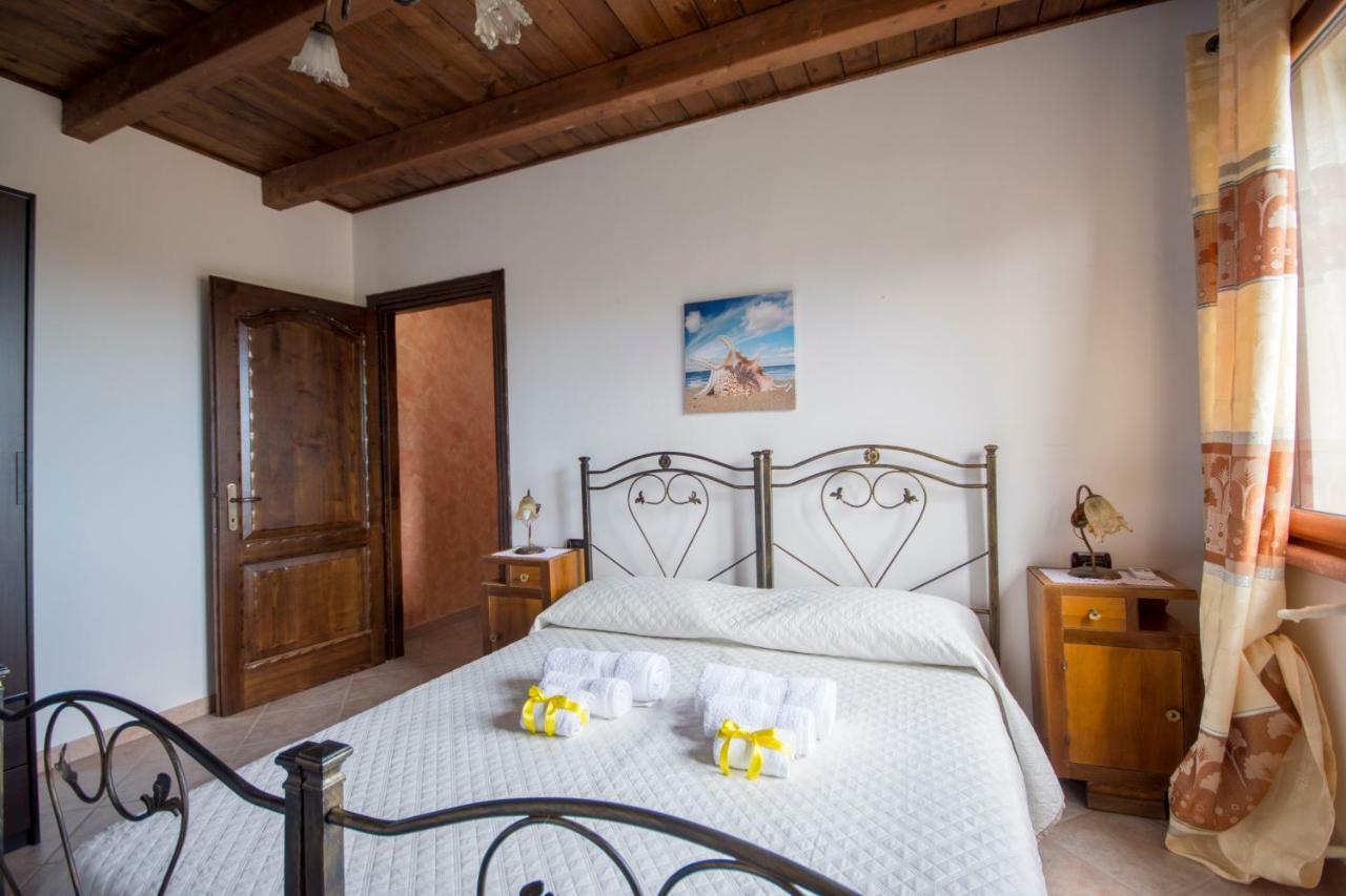 Casa Vacanza Il Mandorlo Domusnovas Dış mekan fotoğraf