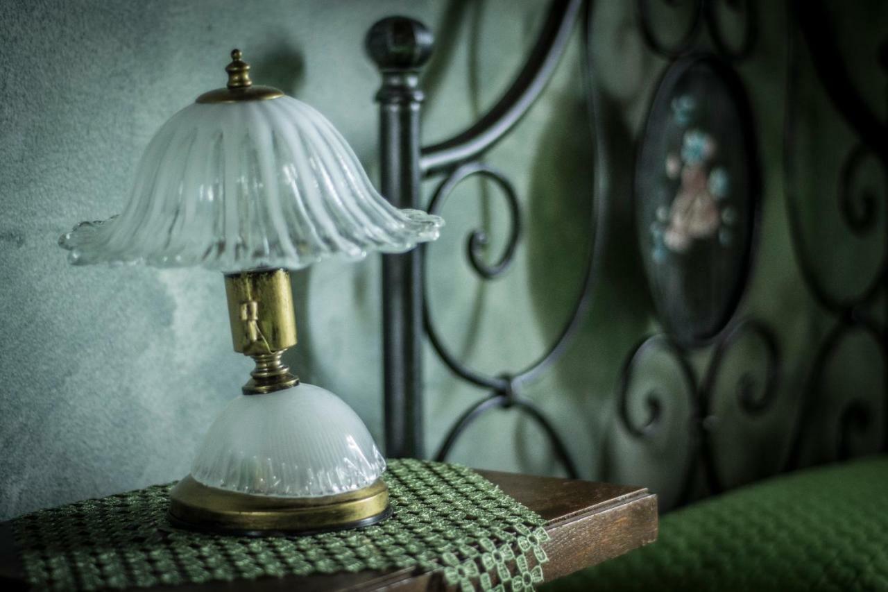 Casa Vacanza Il Mandorlo Domusnovas Dış mekan fotoğraf