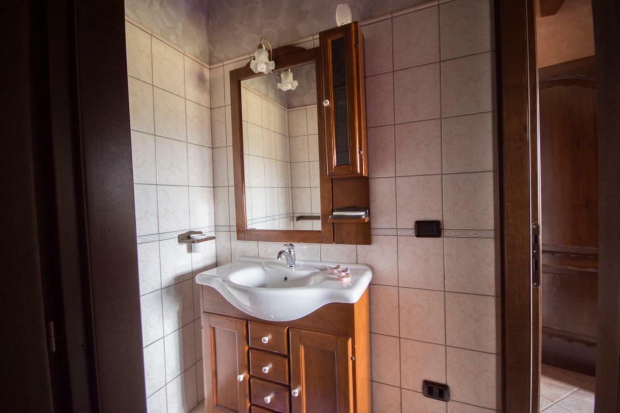 Casa Vacanza Il Mandorlo Domusnovas Dış mekan fotoğraf