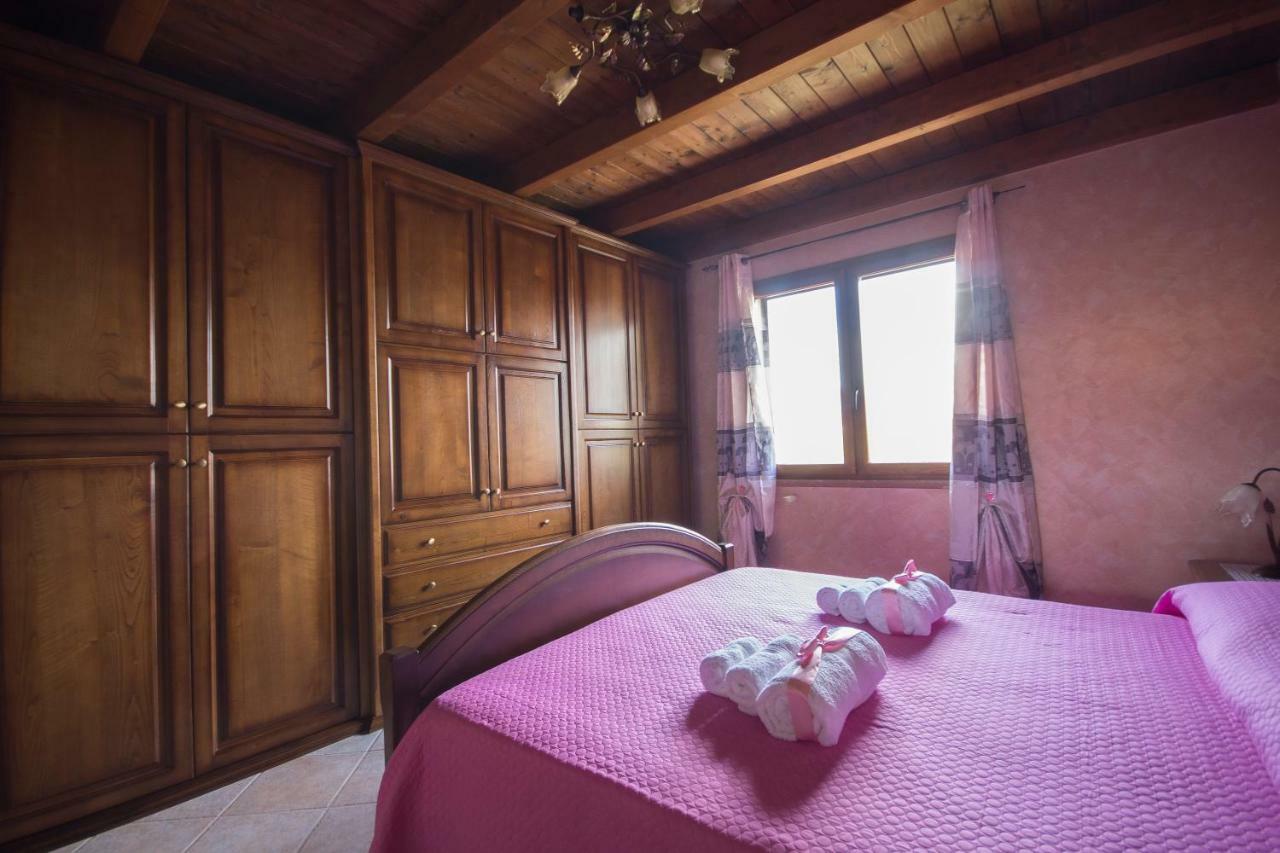 Casa Vacanza Il Mandorlo Domusnovas Dış mekan fotoğraf